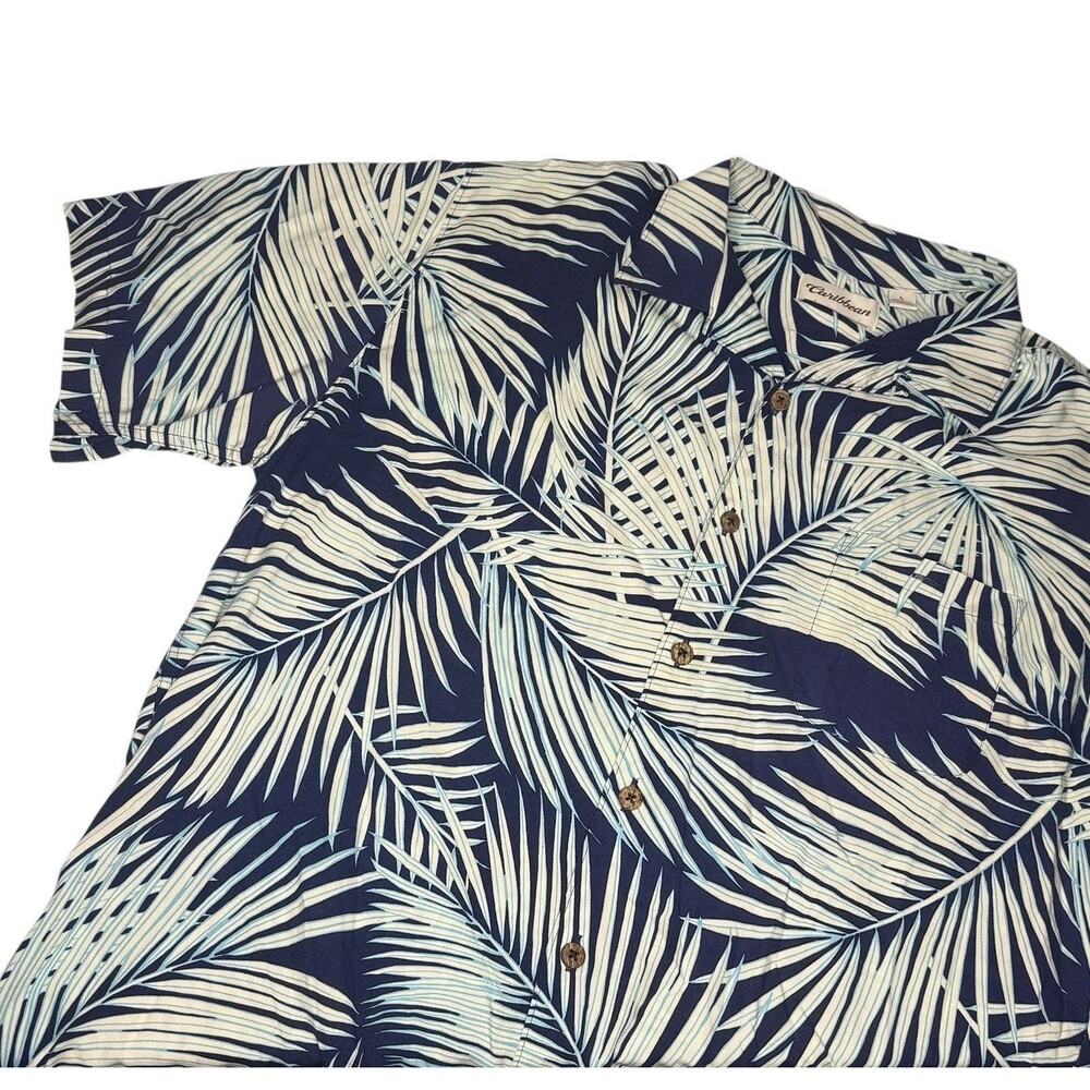 Caribbean Hawaiian Button Up Shirt Men’s L Floral Island Vacation Relaxed Shirt